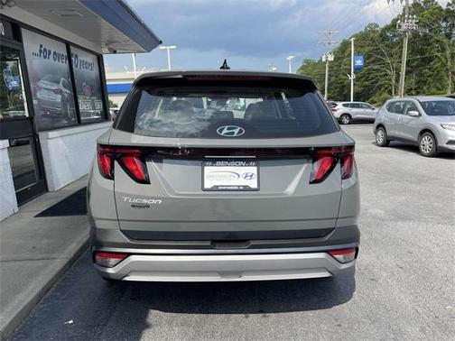 2025 Hyundai TUCSON SE