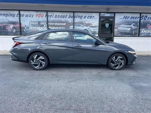 2025 Hyundai ELANTRA SEL Sport