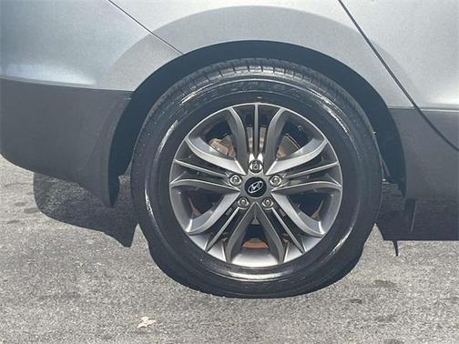 2015 Hyundai TUCSON SE