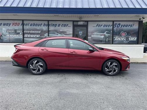 2025 Hyundai ELANTRA SEL Sport