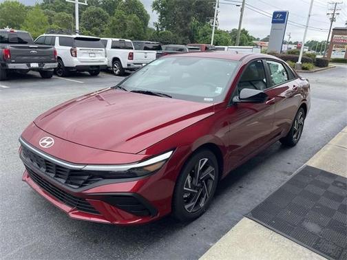 2025 Hyundai ELANTRA SEL Sport