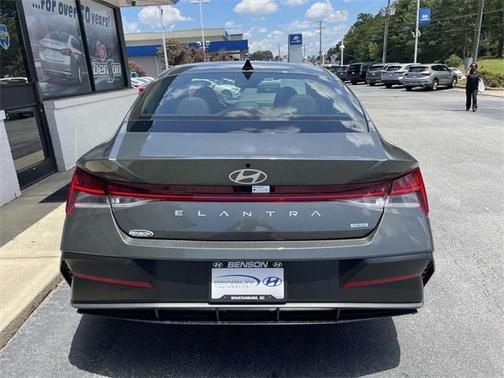 2025 Hyundai ELANTRA HEV Limited