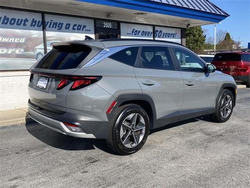 2025 Hyundai TUCSON SEL