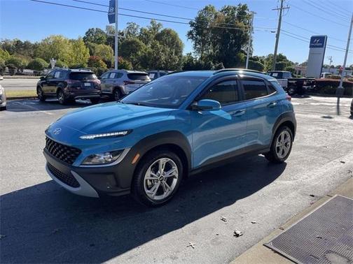 2023 Hyundai KONA SEL