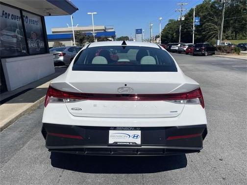 2024 Hyundai ELANTRA HEV Limited