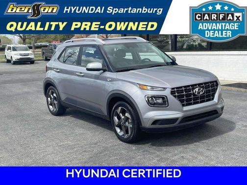 2024 Hyundai VENUE SEL