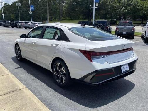 2025 Hyundai ELANTRA HEV Limited