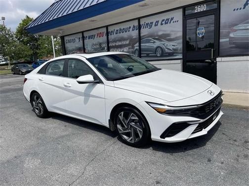 2024 Hyundai ELANTRA SEL