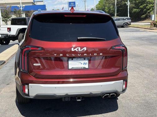 Red 2024 Kia Telluride SX