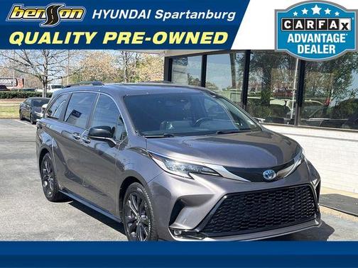 Predawn Gray Mica 2022 Toyota Sienna XSE 7 Passenger