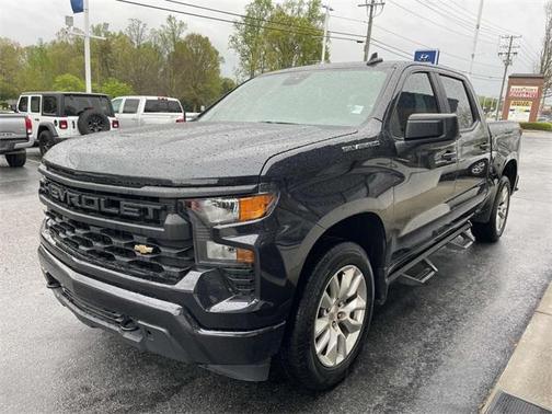 2023 Chevrolet Silverado 1500 Custom