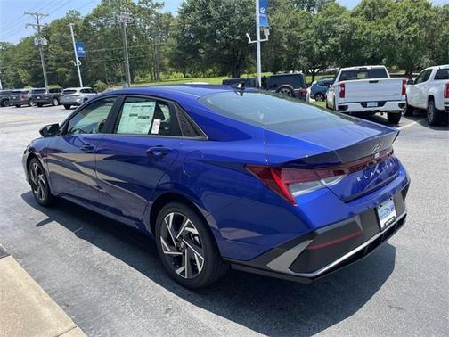 2025 Hyundai ELANTRA SEL Convenience