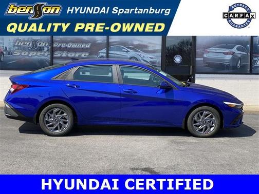 2024 Hyundai ELANTRA SEL