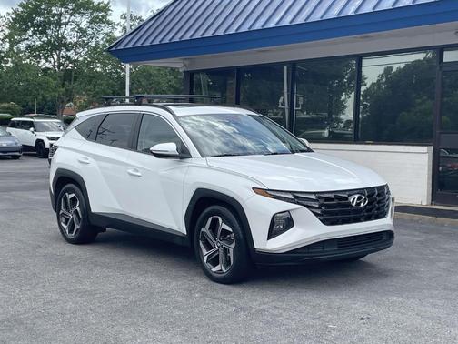 White Pearl 2023 Hyundai TUCSON SEL