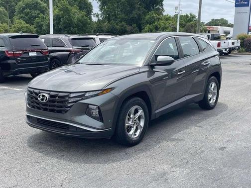 Gray 2023 Hyundai TUCSON SE