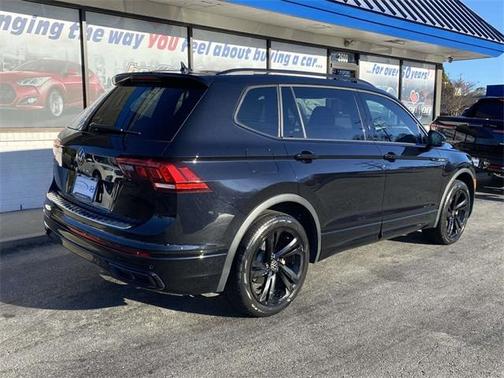 2023 Volkswagen Tiguan 2.0T SE R-Line Black