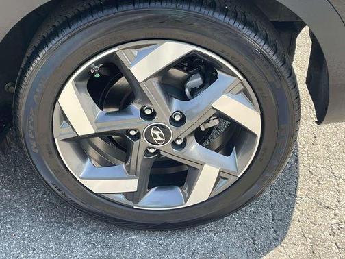 2021 Hyundai VENUE SEL