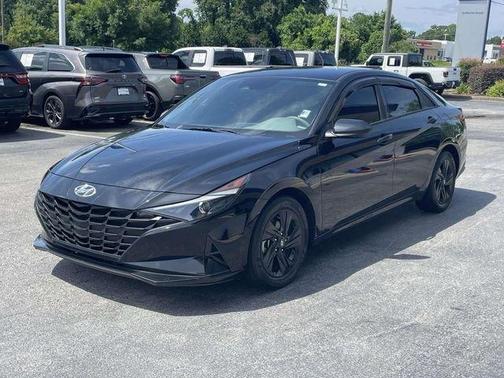 Onyx Black 2023 Hyundai ELANTRA SEL