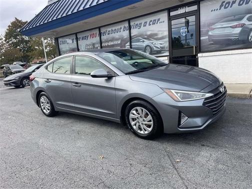 2019 Hyundai ELANTRA SE