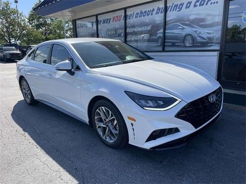 2022 Hyundai SONATA SEL