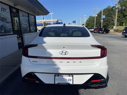 2022 Hyundai SONATA SEL