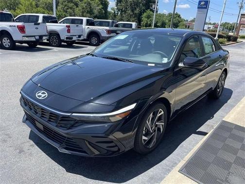 2025 Hyundai ELANTRA HEV Limited