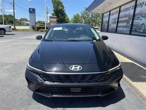 2025 Hyundai ELANTRA HEV Limited