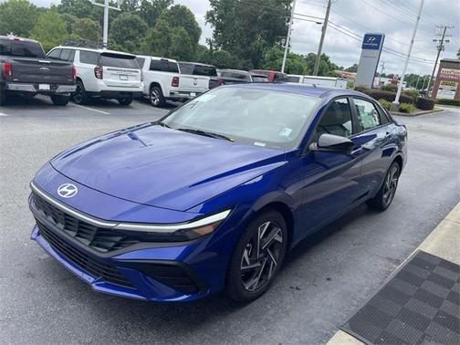 2025 Hyundai ELANTRA SEL Sport