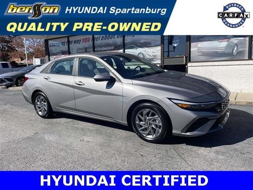 2024 Hyundai ELANTRA SEL
