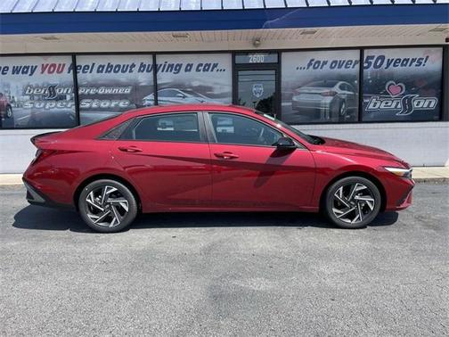 2025 Hyundai ELANTRA SEL Sport