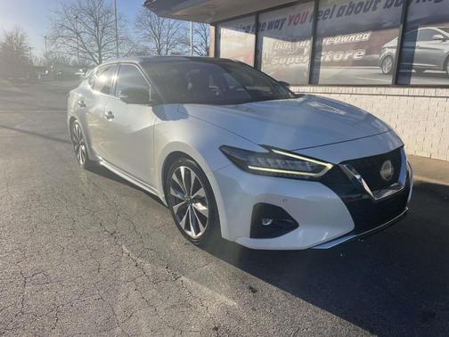2023 Nissan Maxima Platinum