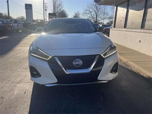 2023 Nissan Maxima Platinum