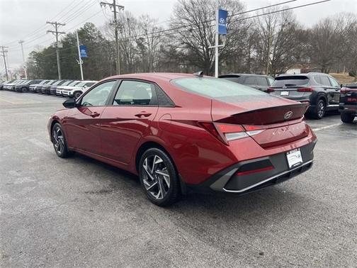 2025 Hyundai ELANTRA SEL Sport