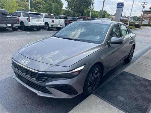 2025 Hyundai ELANTRA SEL Convenience