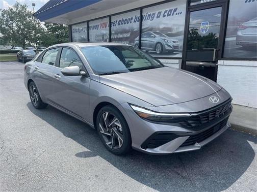 2025 Hyundai ELANTRA SEL Convenience