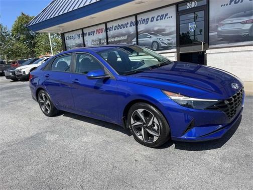 2023 Hyundai ELANTRA SEL