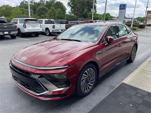2025 Hyundai SONATA Hybrid SEL