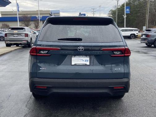 2025 Toyota Grand Highlander Hybrid XLE