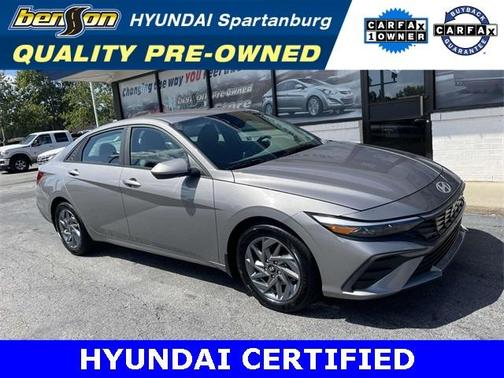 2024 Hyundai ELANTRA SEL