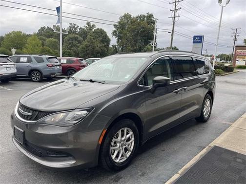2021 Chrysler Voyager LXI