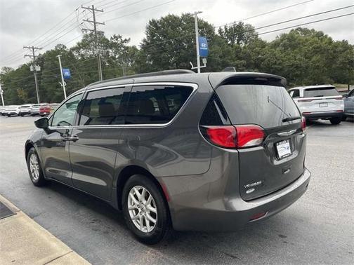 2021 Chrysler Voyager LXI