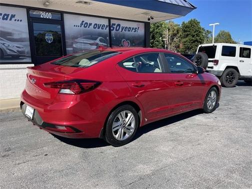 2020 Hyundai ELANTRA SEL