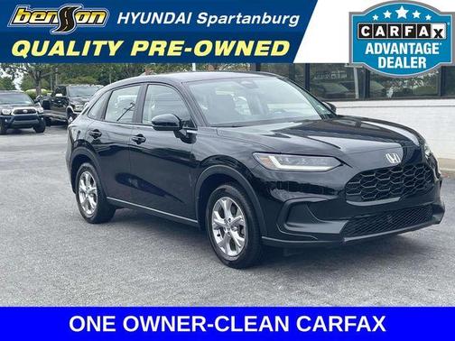 Crystal Black Pearl 2025 Honda HR-V LX