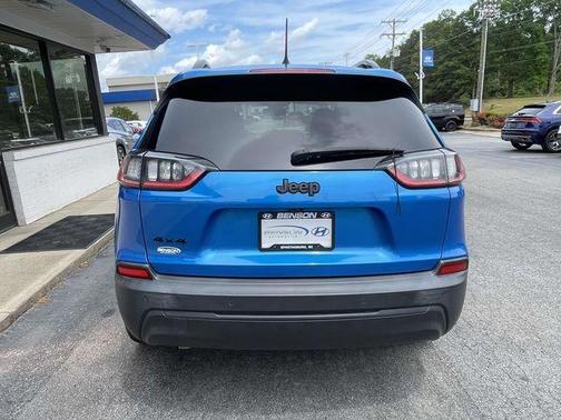 Hydro Blue Pearlcoat 2021 Jeep Cherokee Latitude Plus