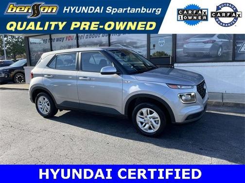 2025 Hyundai VENUE SE