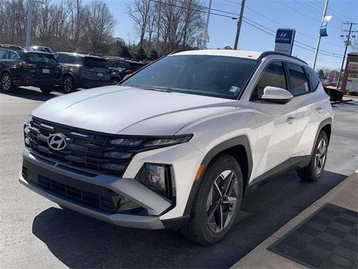2025 Hyundai TUCSON SEL