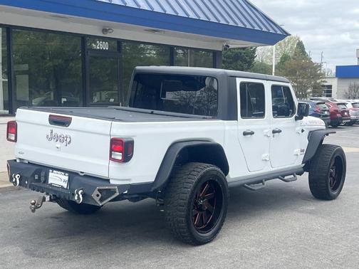 Bright White Clearcoat 2020 Jeep Gladiator Rubicon