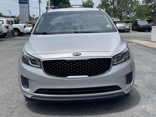 Silky Silver 2018 Kia Sedona LX
