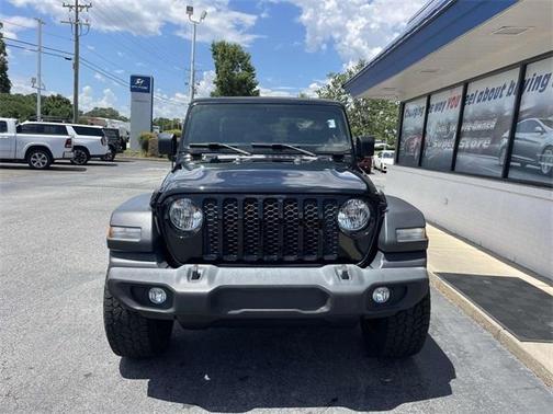 2020 Jeep Gladiator Sport