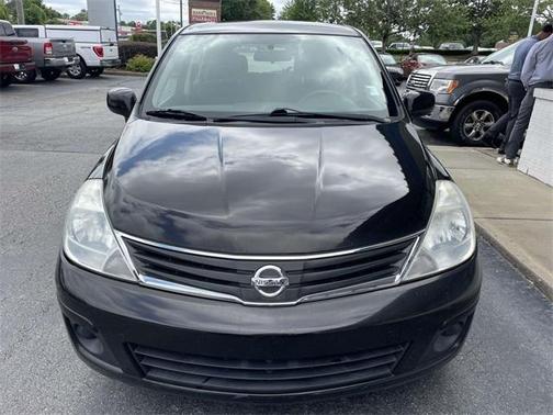2011 Nissan Versa 1.8 S